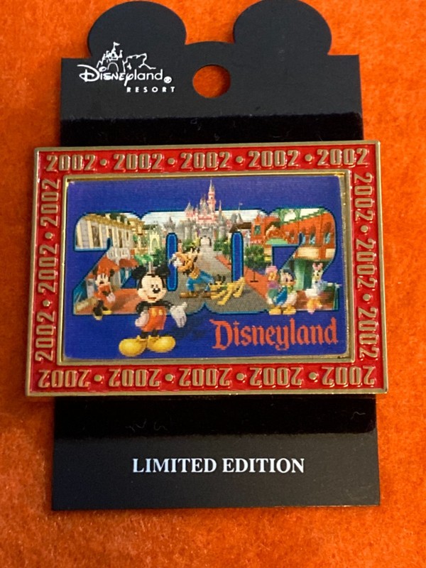 9048 Mickey, Donald, Goofy, Pluto, Minnie and Daisy Disneyland 2002 Lenticular