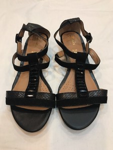 clarks black sandals wide fit