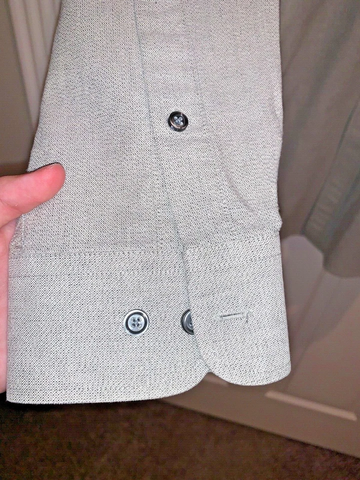 Croft and Barrow, Men's Button Down, Long Sleeve Oxford, 17 1/2, 34/35, Wrinkle  - Image 4 of 4