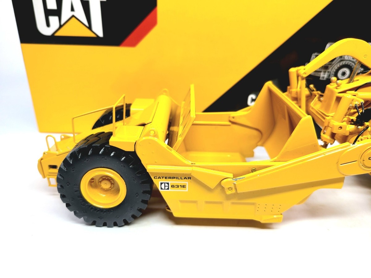 Caterpillar Cat 631E Wheel Tractor-Scraper - CCM 1:48 Scale