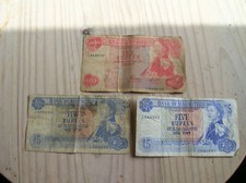 MAURICE LOT DE 3 BILLETS DE FIVE ET TEN RUPEES (c104)