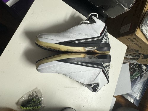 Size 12 - Air Jordan 22 OG White Varsity Red new in box - Picture 3 of 17