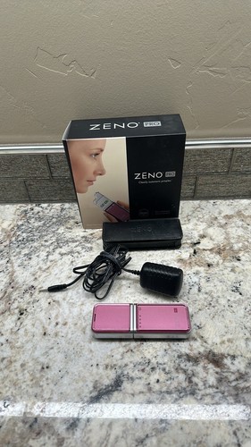 Zeno pro acne clearing device with case and charger. Not working for parts only