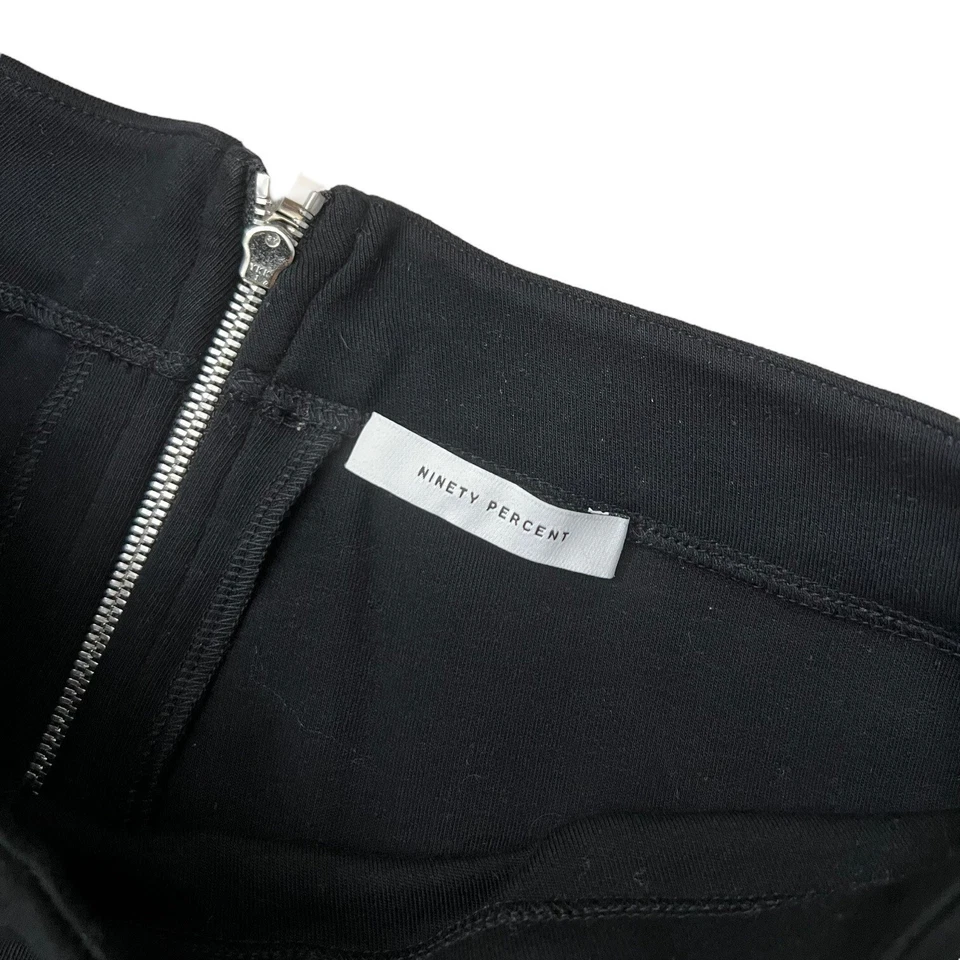 Pantalones de mujer Ninety Percent June Wilde acampanados negros medianos de algodón orgánico Foto 3 de 4