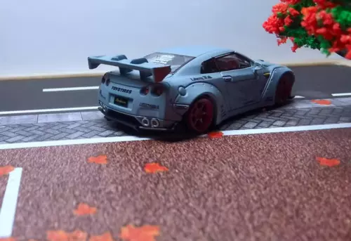 Modellino auto in plastica 1/87 Nissan GT-R R35 - Foto 4 di 29