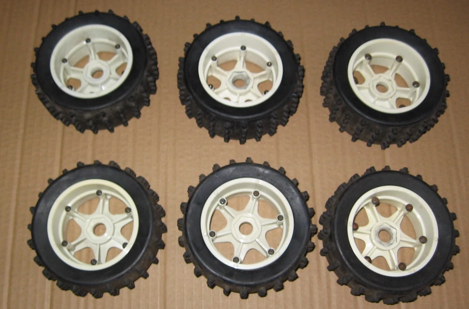 RC CAR  1:8  RUOTE  CERCHI FUORISTRADA - Immagine 3 di 4