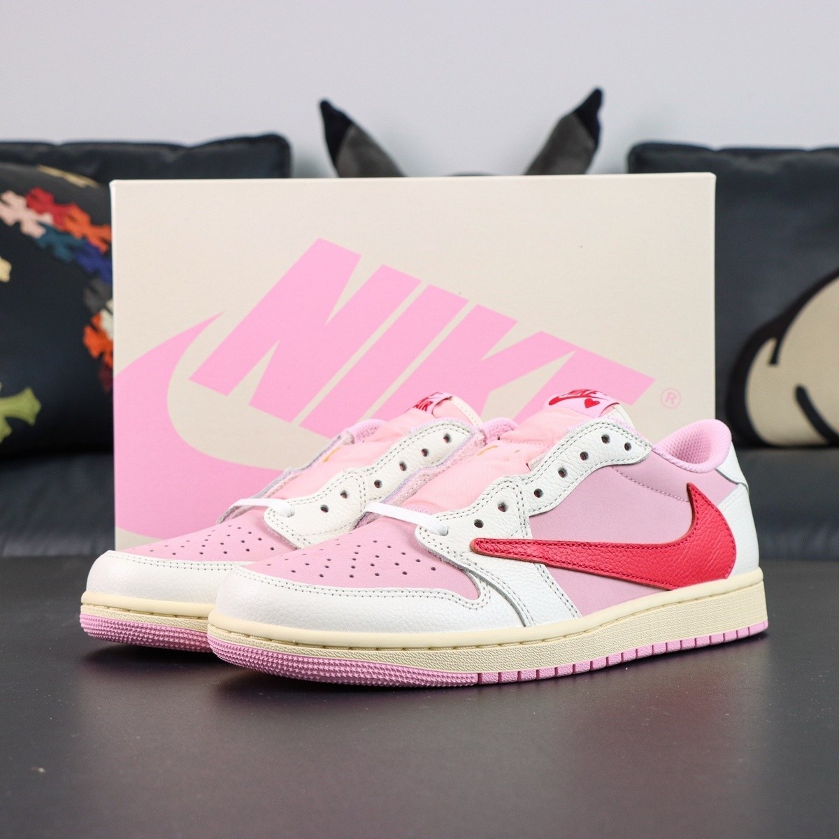 Travis Scott x Air Jordan 1 Low OG SP