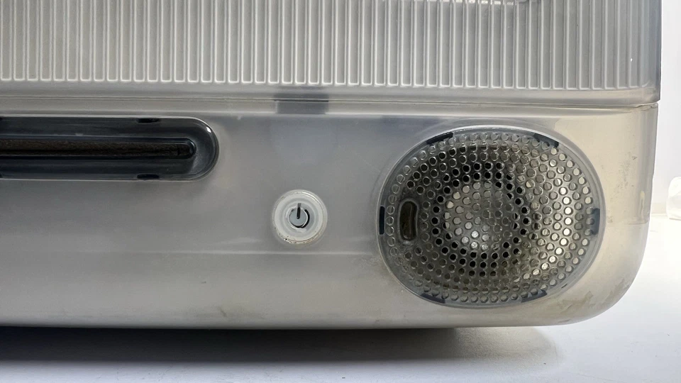 Vintage Apple iMac G3 Graphite 500MHz – 30GB HDD – Mac OS 9.2 – Box + Keyboard - Image 3 of 4