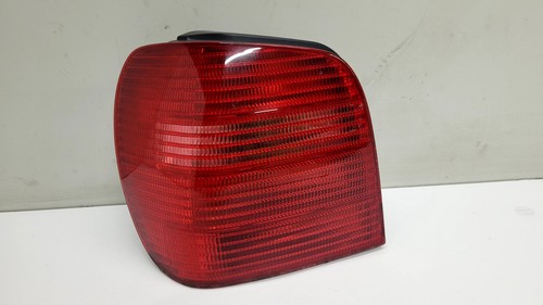 VW Polo 6N2 - Rückleuchte Rücklicht Bremsleuchte links 6N0945095H (76)