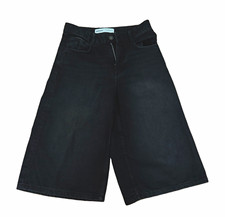 Bershka Frauen Bermuda Shorts Schwarz 32