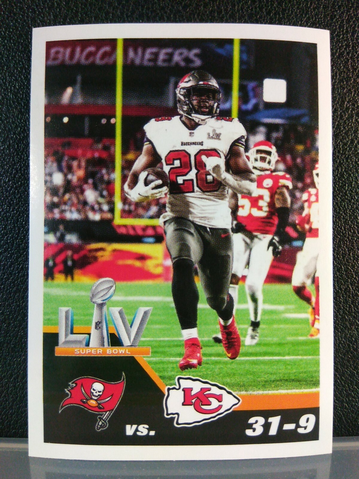 Leonard Fournette #19 buccaneers LIV - 2021 panini nfl sticker & card collection