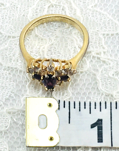 Ring Diamond Shape Amethysts set with White Rhinestones in Gold Tone Vintage - Picture 8 of 9