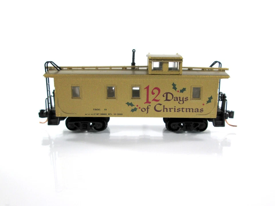 N Scale ***12 DAYS of CHRISTMAS*** 34' Wood Caboose ---- Micro Trains 05100250 - Image 2 of 4