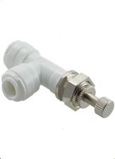 Regolatore di flusso intermedio a gomito con ghiera in plastica 1/4" x 1/4"