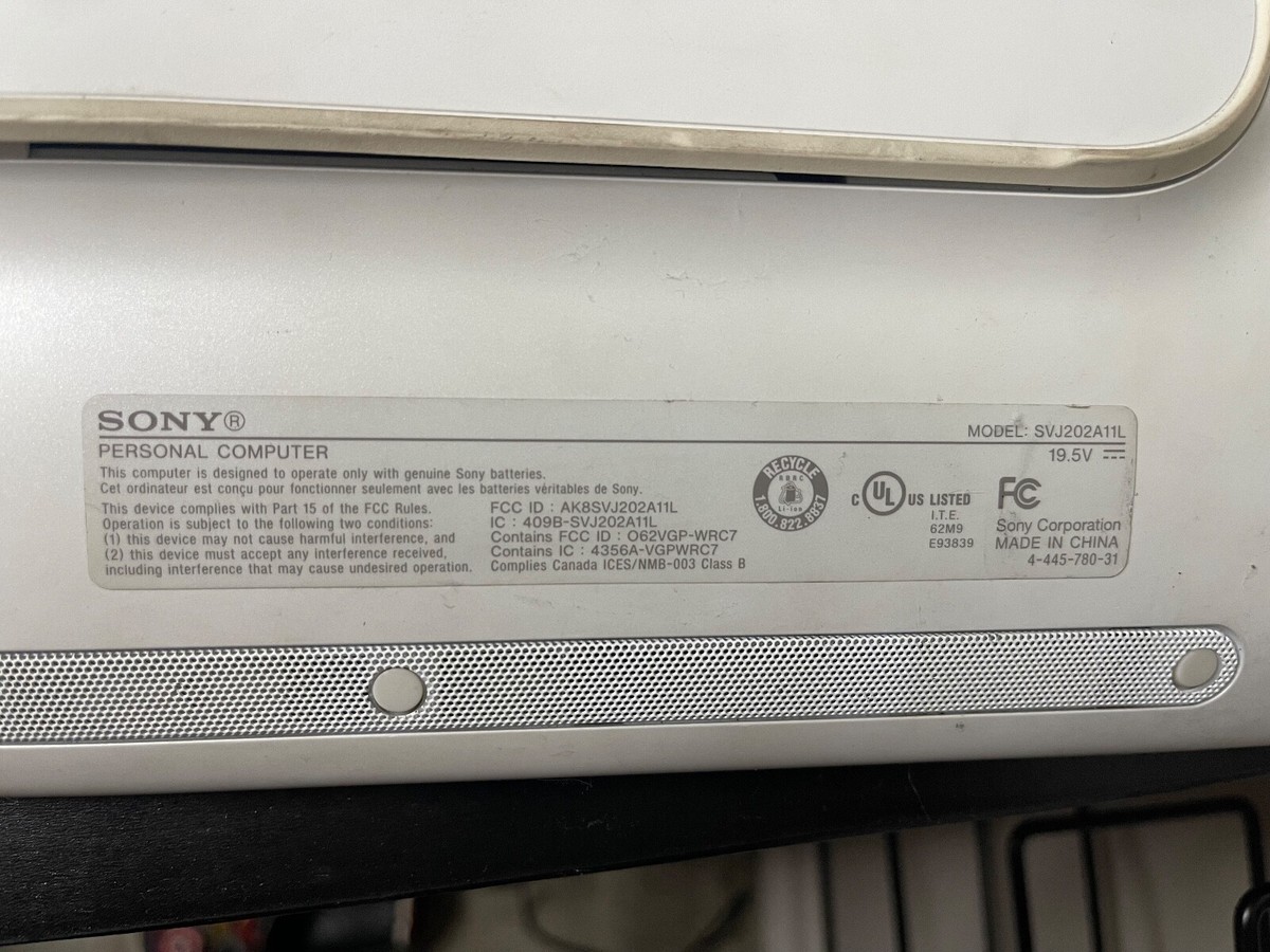Sony VAIO SVJ202A11L 20