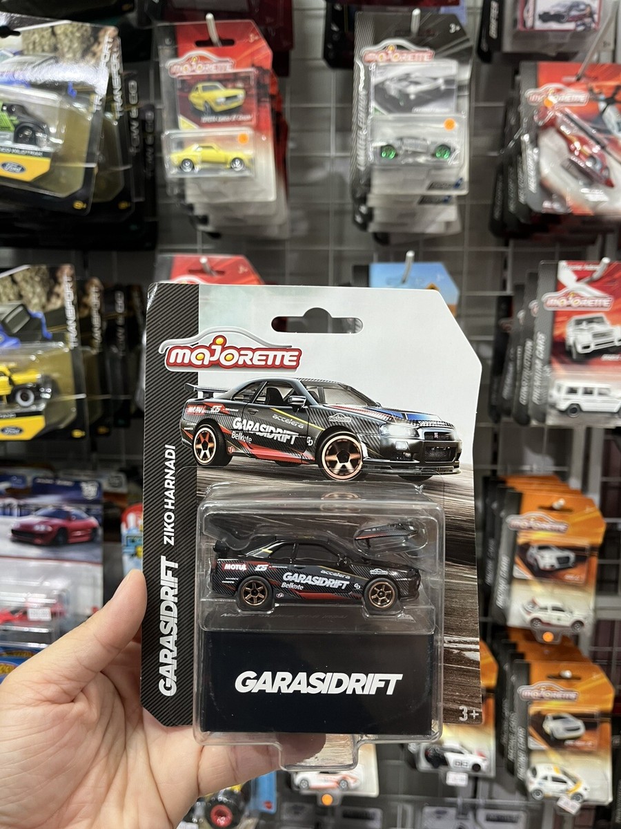 うえだかずや　Majorette Majorette X GARASIDRIFT Ziko Harnadi Nissan Skyline GTR (R34