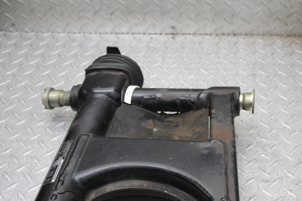 1985 HONDA SHADOW 1100 VT1100C REAR SWINGARM BACK SUSPENSION SWING ARM - Image 4 of 4