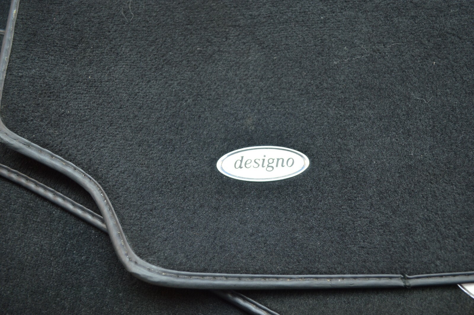 2014 W218 MERCEDES CLS63 CLS550 CARPET FLOOR MAT MATS SET OF 4 BLACK