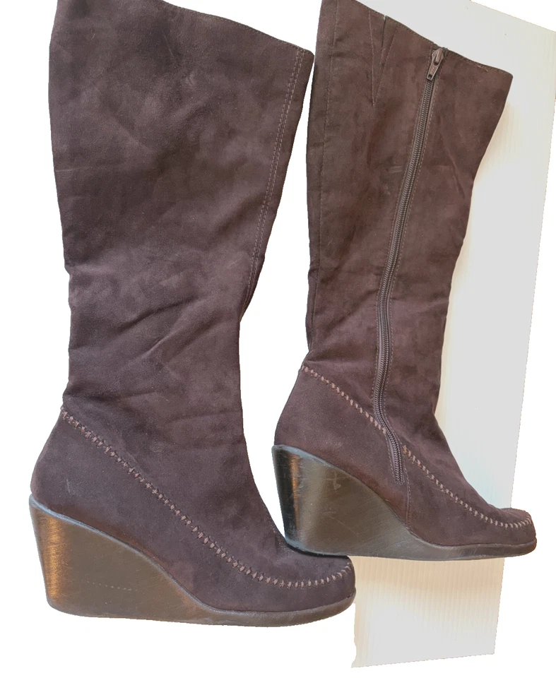 WhatsWhat by Aerosoles собрать круглый коричневый замшевый на танкетке молнии высокие ботинки Wn's размер 8 - Изображение 2 из 4