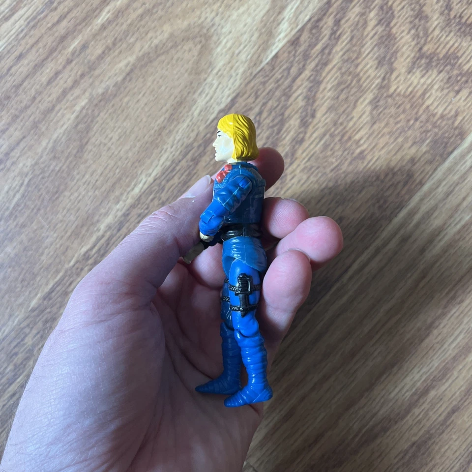 GI Joe 1993 KEN Masters - AZUL, RYU - GRIS Street Fighter 2 Hasbro Dragon Fortress Foto 3 de 4