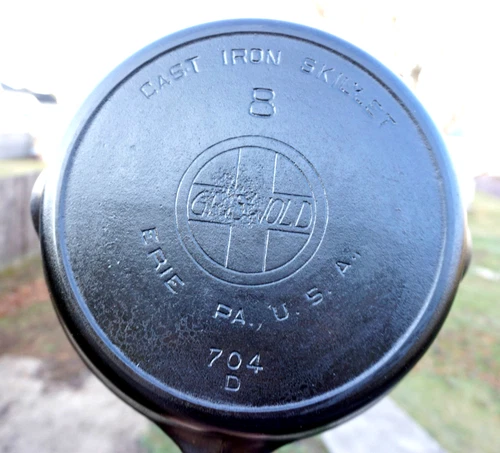 Griswold No. 8 Cast Iron Skillet slant logo with heat ring Cleaned & Seasoned