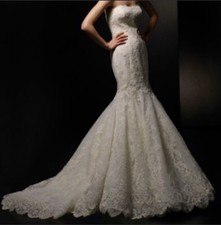 Enzoani Blue Brazil Ivory Trumpet Tulle Strapless Wedding Gown Size 8