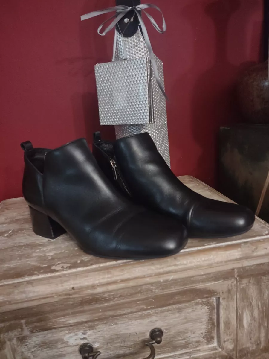 Born clearance jela bootie