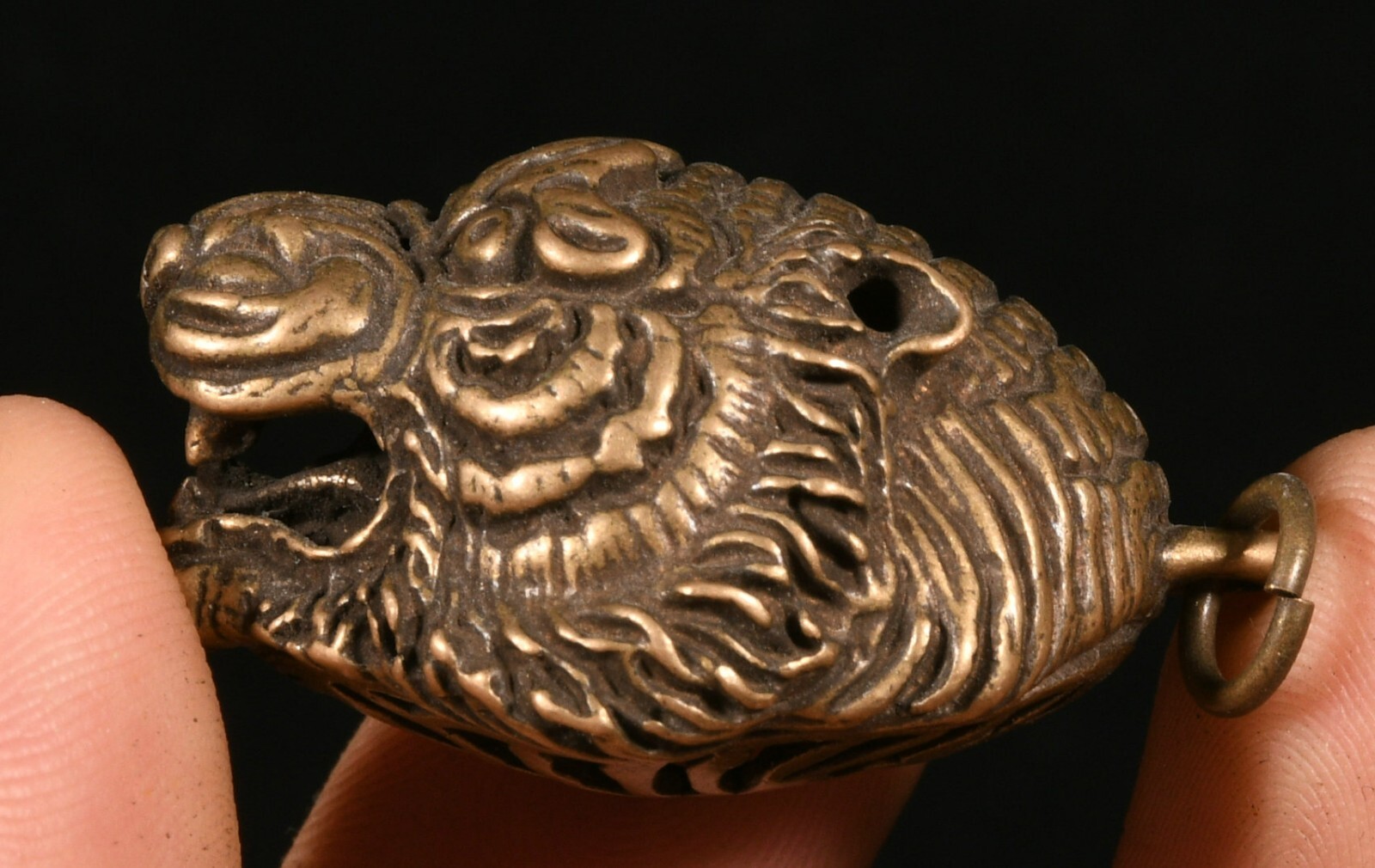 Antique Chinese Bronze Fengshui Zodiac Tiger Animal Head Bixie Amulet Pendant