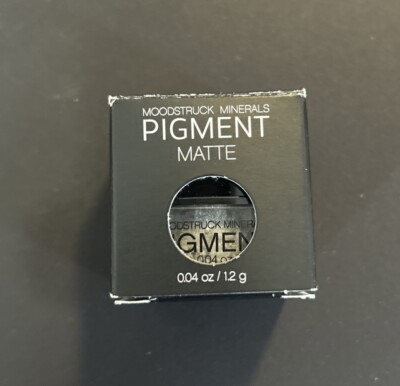 Younique Moodstruck Minerals Eye Shadow Pigments - New In Box - Matte Naive
