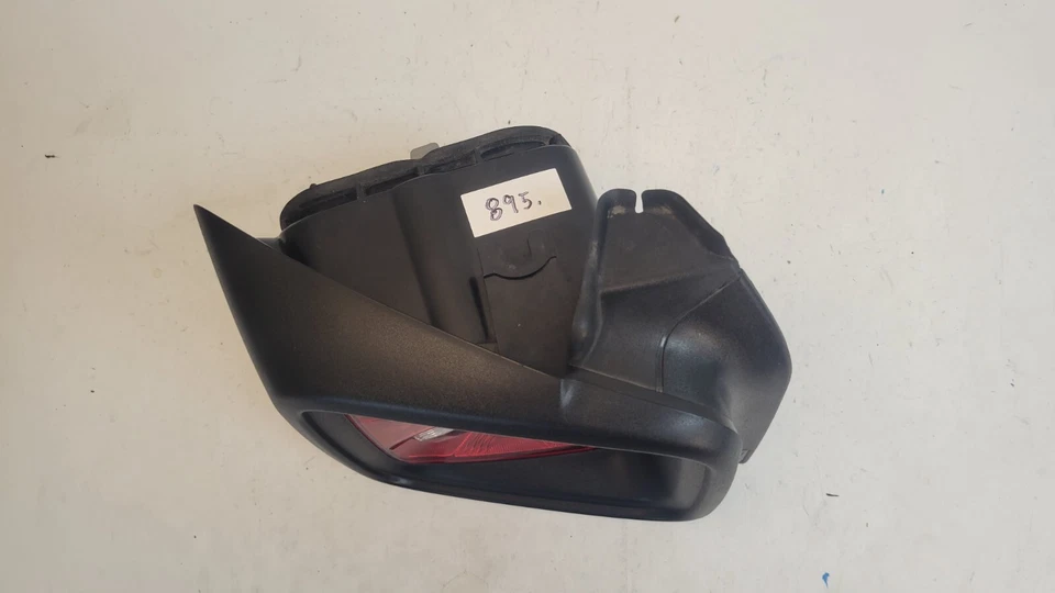 2015 2016 2017-2020 Jeep Renegade and latitude sport taillight LH/DRIVERS/LEFT  Foto 3 de 4