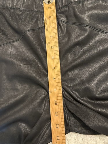 Free People Women Medium Pants Black Skinny Leggings Pull On Faux Leather EUC - Picture 4 of 12