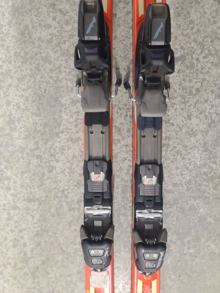 Dynastar Max 6 Red SKIS with Marker Bindings T.170 D302 67 Dynastar Max 6 Red SKIS with Marker Bindings T.170 D302 67