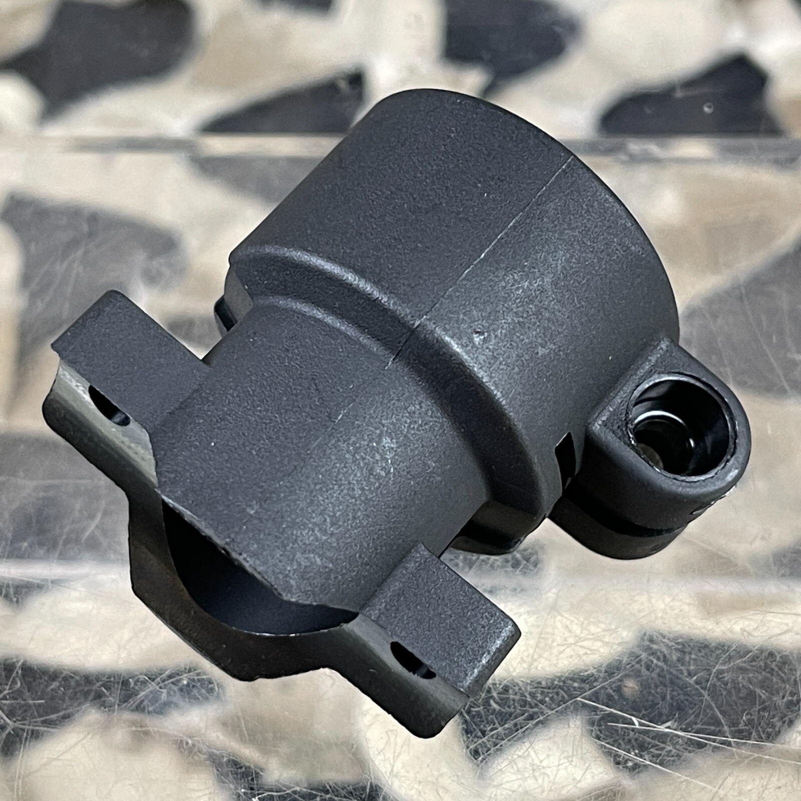 NEW Kingman Spyder Polymer Vertical Clamping Feed Neck - Holes - Black (FND080)
