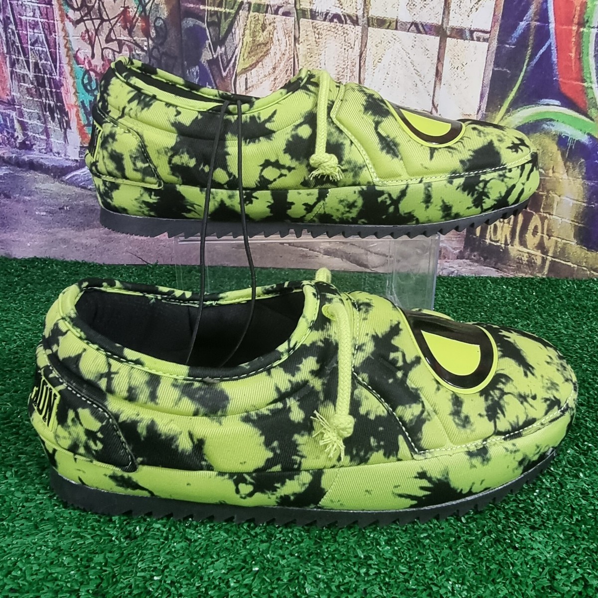 CHAMPION University Galaxy Lime Slippers Men Size