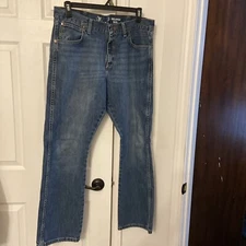 Wrangler Men’s Relaxed Bootcut Jeans 35x32