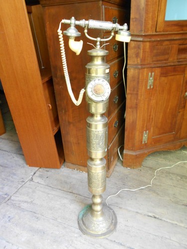 VINTAGE MID CENTURY FLOOR STANDING BRASS TELEPHONE - Afbeelding 6 van 6