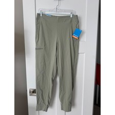 Columbia women's Omni-Shade Jogger Pants Sage Green Active Fit AK9228 Medium NWT