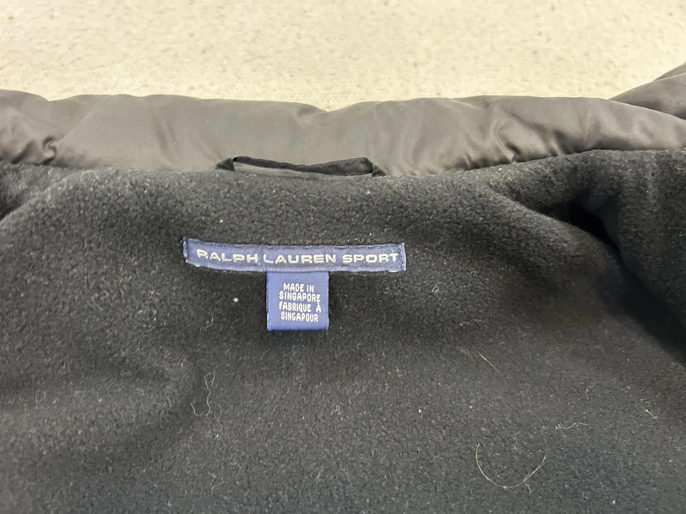 Colete esportivo feminino Ralph Lauren médio preto plumas acolchoado forrado de lã com zíper - Imagem 4 de 4