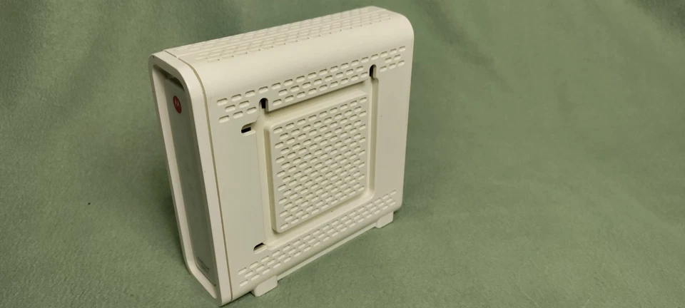 Motorola Cable Modem Arris Surfboard SB6141 Internet 1.4 Gbps DOCSIS 3.0 Xfinity - Image 3 of 4