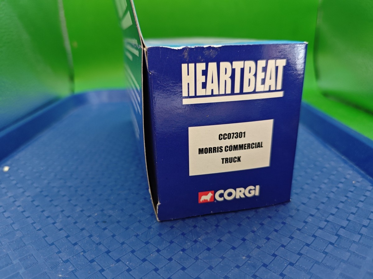 Corgi CC07301 Heartbeat Morris Commercial Truck Figure From