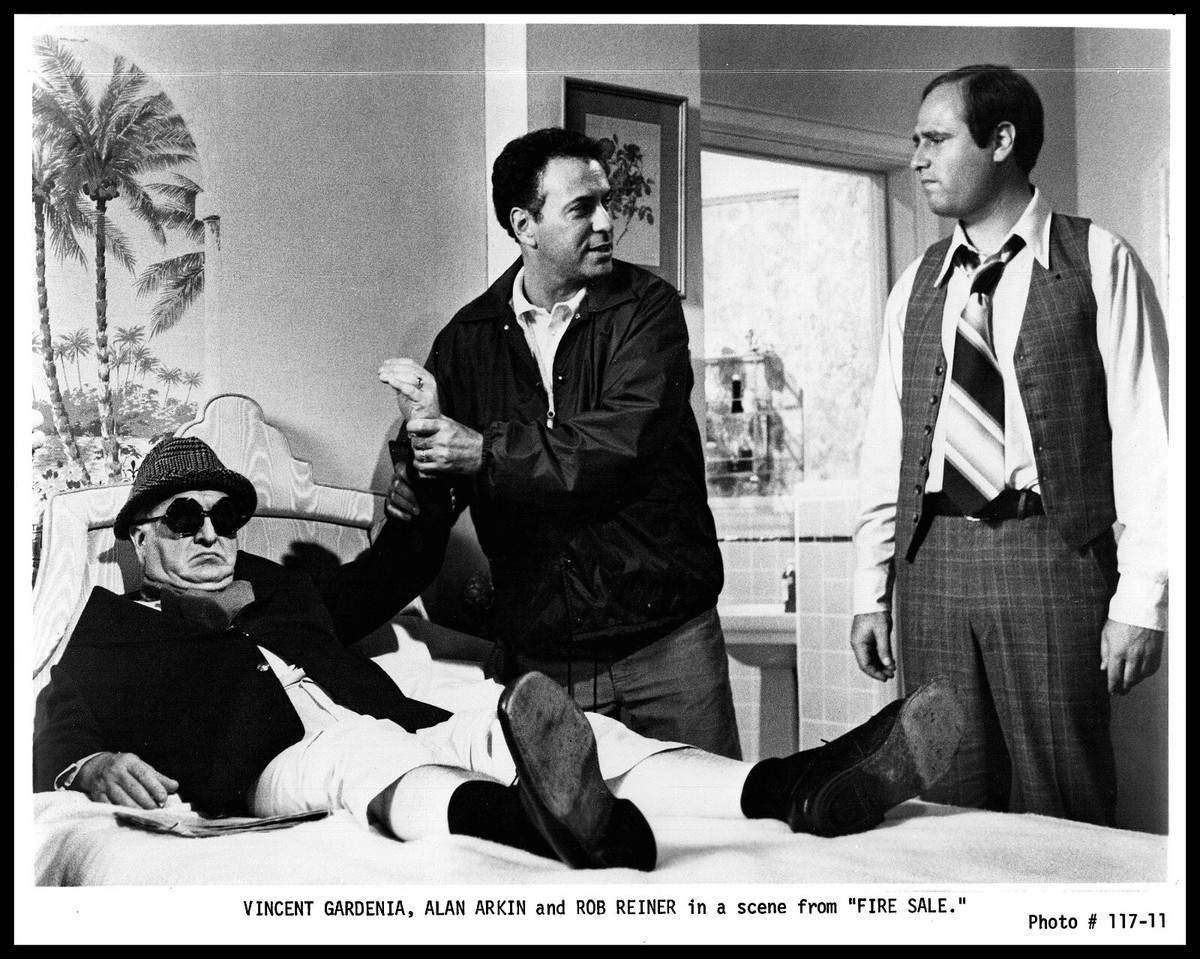 Alan Arkin + Rob Reiner in Fire Sale (1977) ORIGINAL VINTAGE