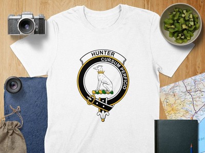 Hunter Clan Crest Cursum Perficio Scottish Unisex T-shirt