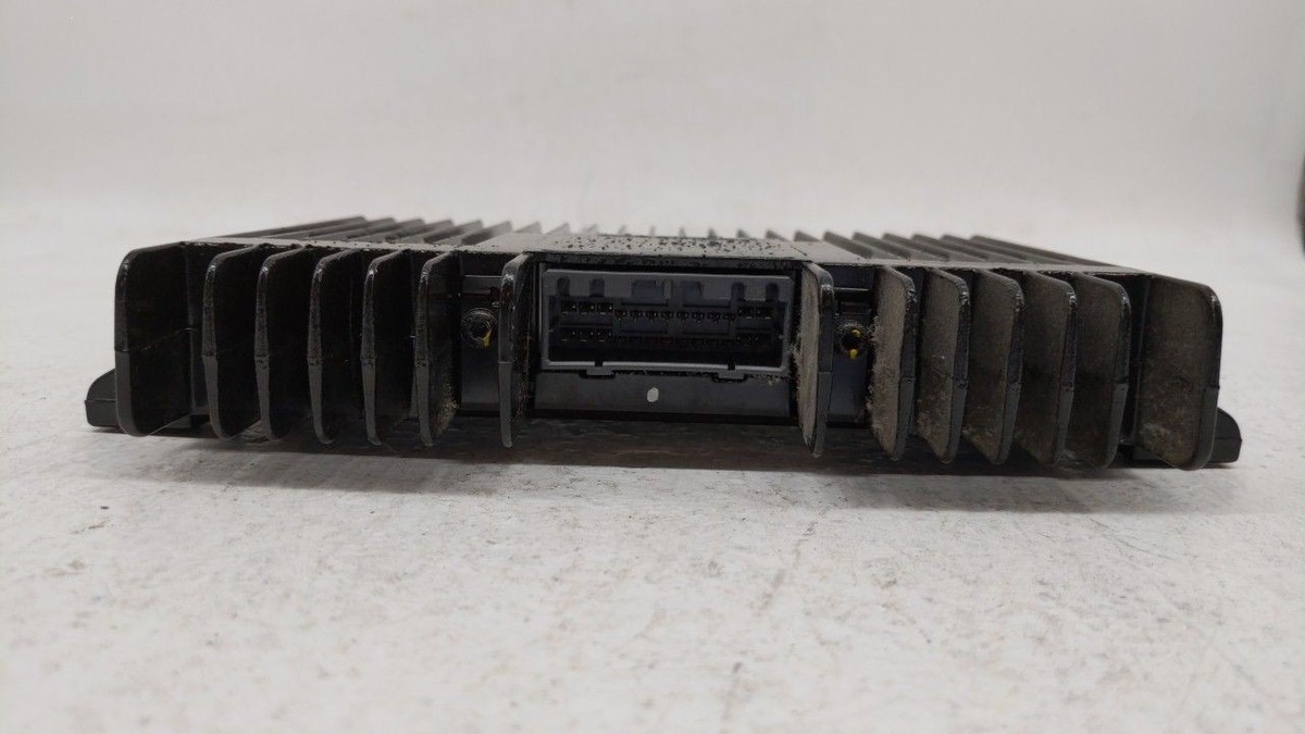 2001 Nissan Pathfinder Audio Amplifier Module 280612W100 OEM