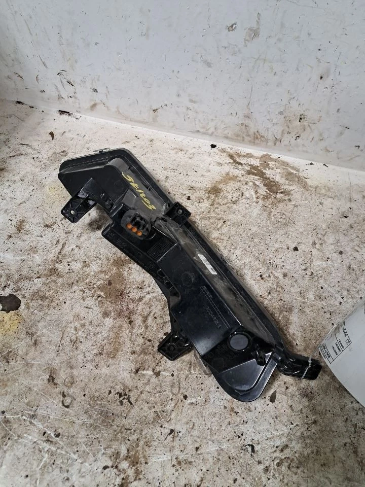 Lámpara delantera lateral pasajero Rh Impalanew Sku #4291853 2019 Foto 2 de 4