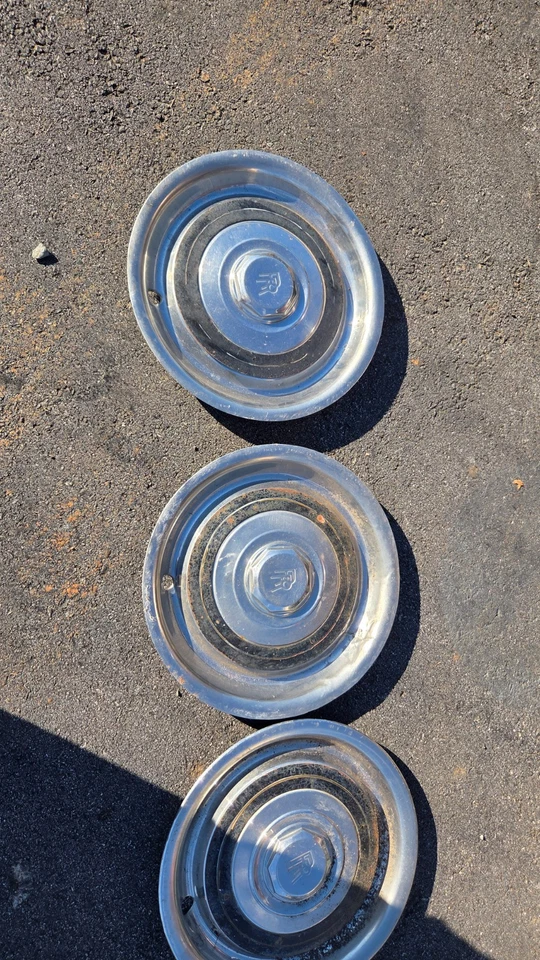 ROLLS ROYCE BENTLEY 15 英寸劳斯莱斯银云 II 不锈钢轮毂盖 — 第 4/4 张图片