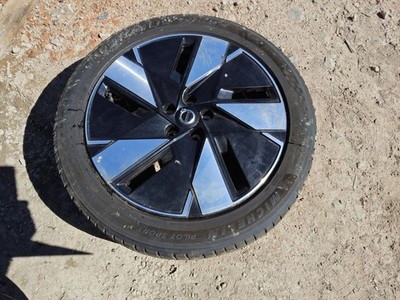 Volvo XC40 2025 R19 Alufelge 32294213 SIG74696