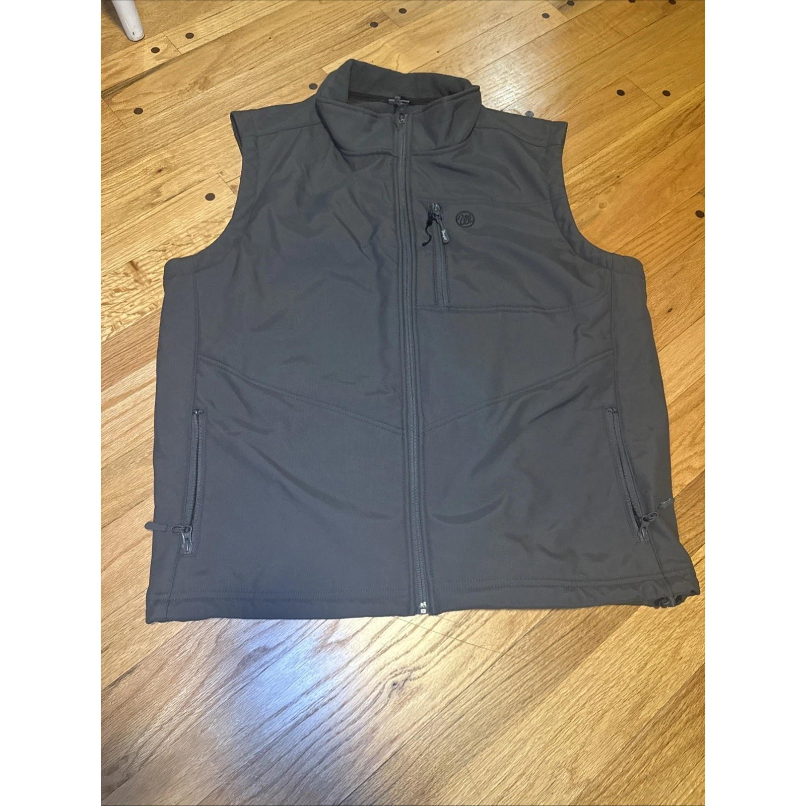 Wrangler Men's Black Softshell Vest Full Zip Casual Outdoor Hiking Golfing Campi