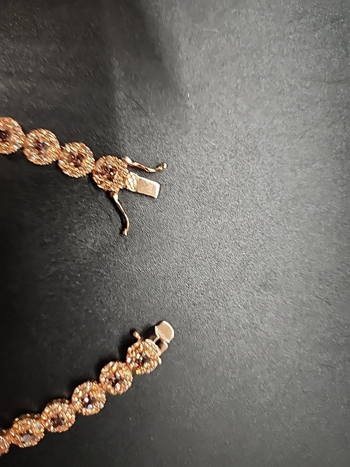 Brazalete de tenis de 7,5" de oro rosa de 18 quilates sobre plata de ley con circonita rosa y marrón Foto 2 de 4