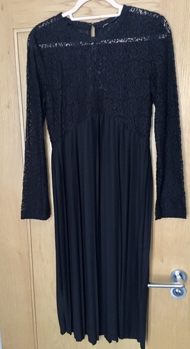 BNWT ZARA Black Contrast Lace And Pleated Dress Size S - Picture 2 of 7