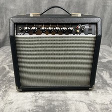 Fender Frontman 15R 15W Amplificatore Combo Stato Solido Pratica 2 Canali 8 Ohm PR 495